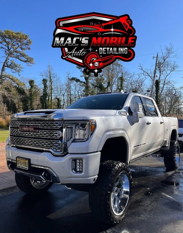 GMC Denali HD exterior detail
